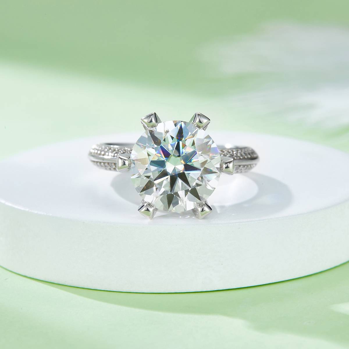 Half of the Country S925 Silver Plated Platinum Moissanite Diamond Women's Ring 5.0 Carat D-Class